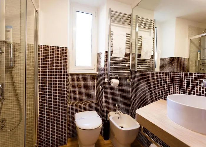 斯培西亚五渔村套房公寓 *